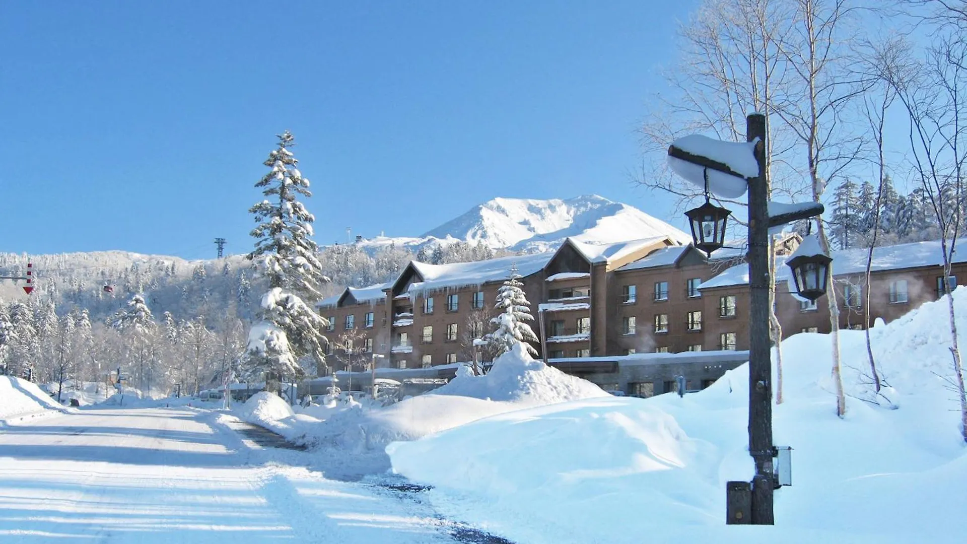 Higashikawa Asahidake Onsen Hotel Bear Monte 4*,  Japan