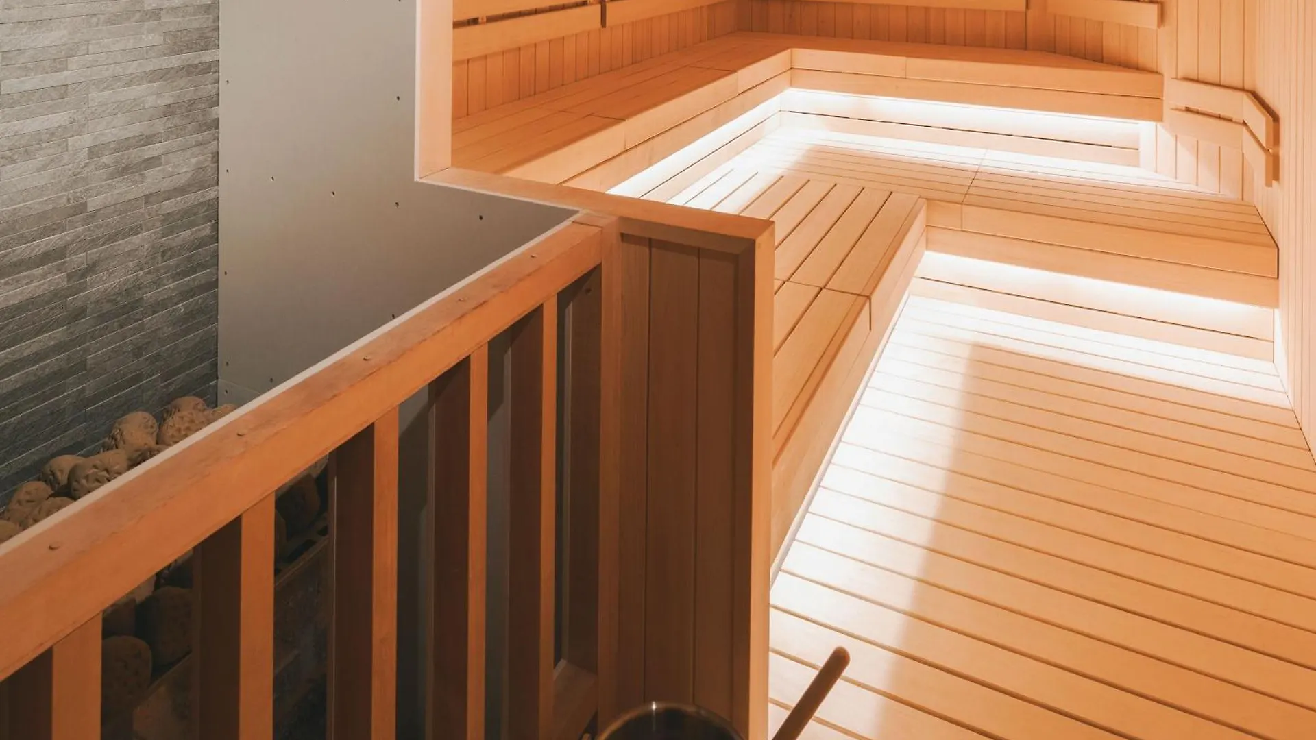 Higashikawa Asahidake Onsen Hotel Bear Monte 4*,  Japan