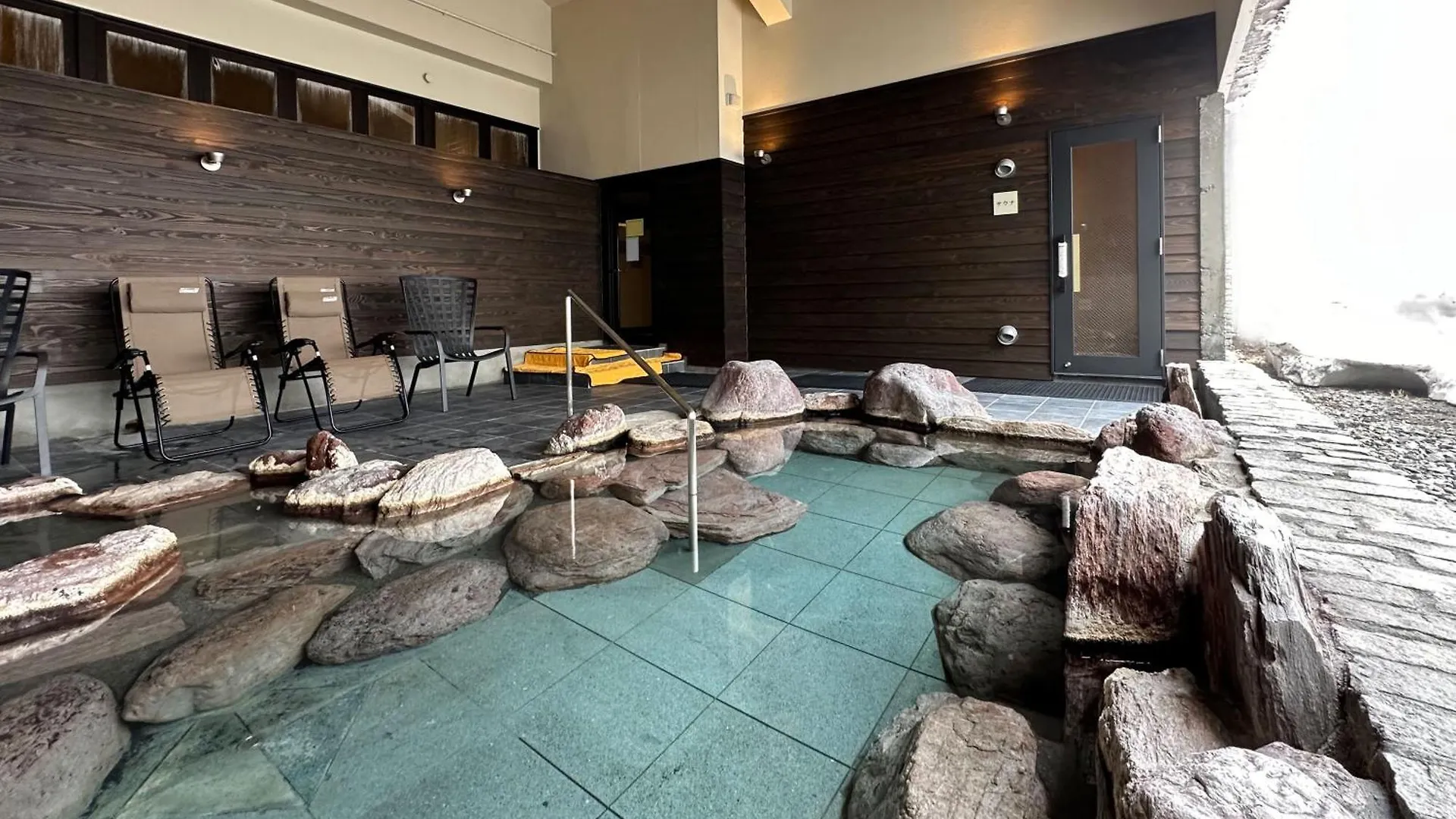 Higashikawa Asahidake Onsen Hotel Bear Monte 4*,  Giappone