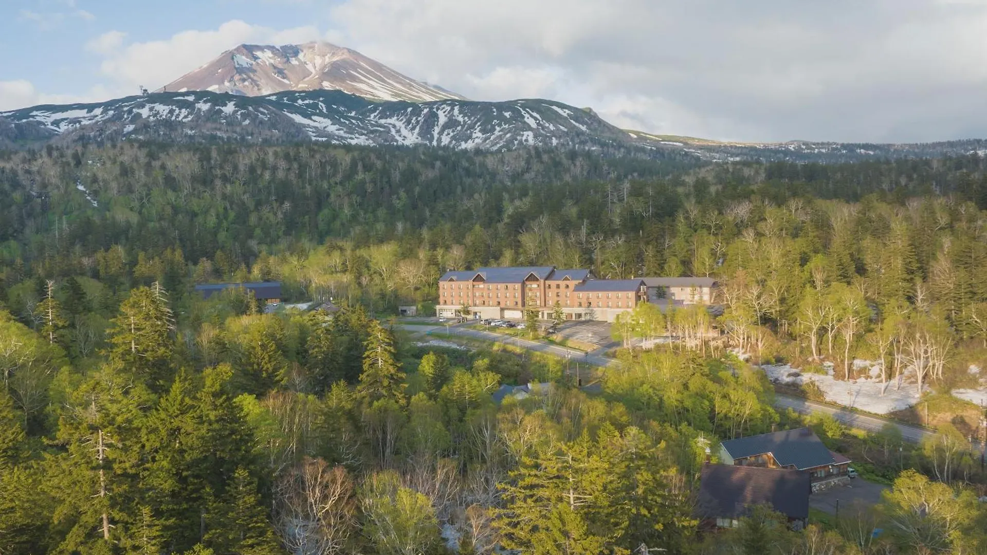 Higashikawa Asahidake Onsen Hotel Bear Monte